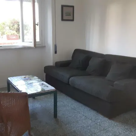 בית נופש Villino Piera, 250 M Dal Mare *